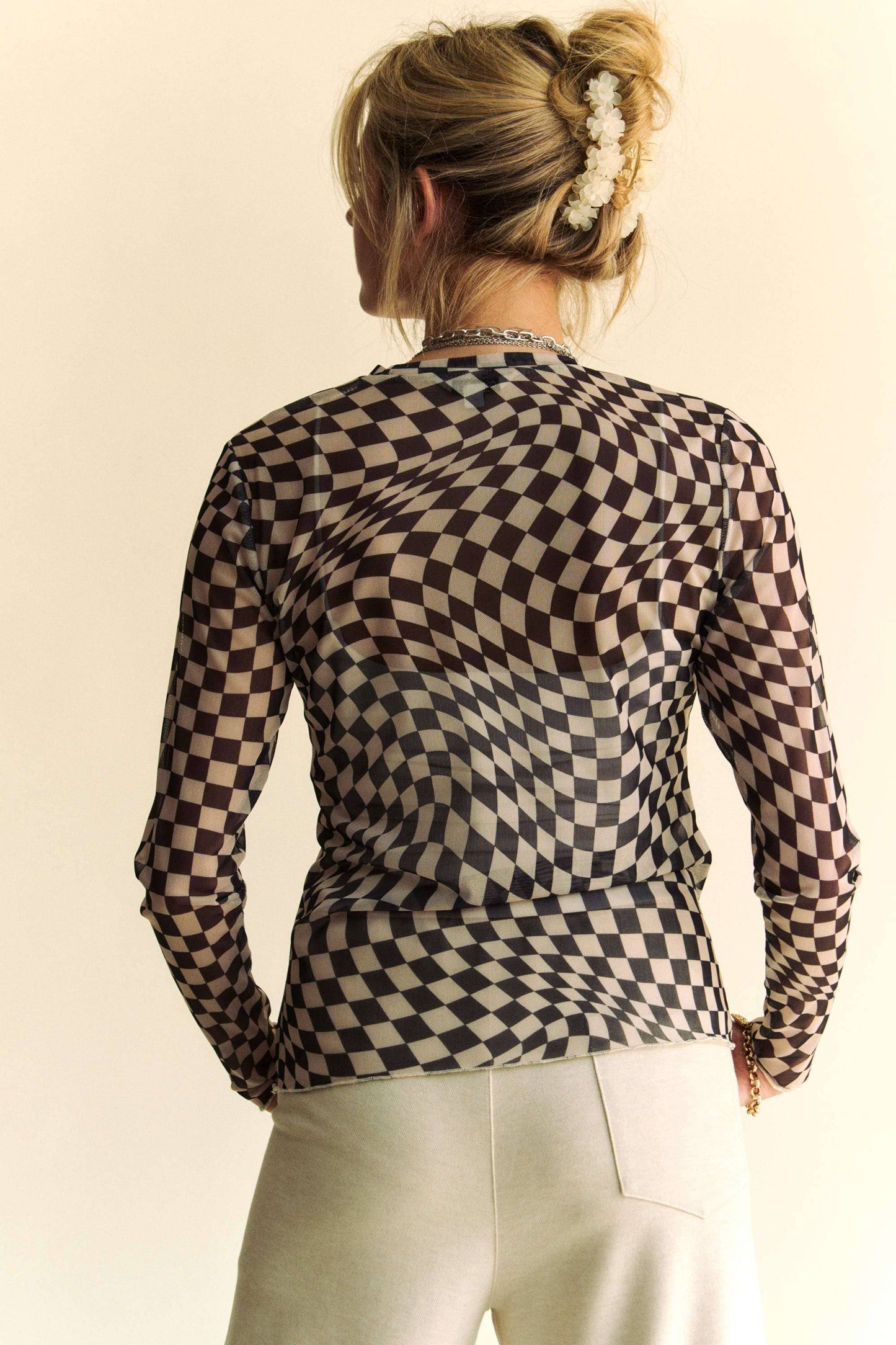 CHECKER BOARD MESH LAYERING SEE THROUGH TOP: IVORY TAUPE / L